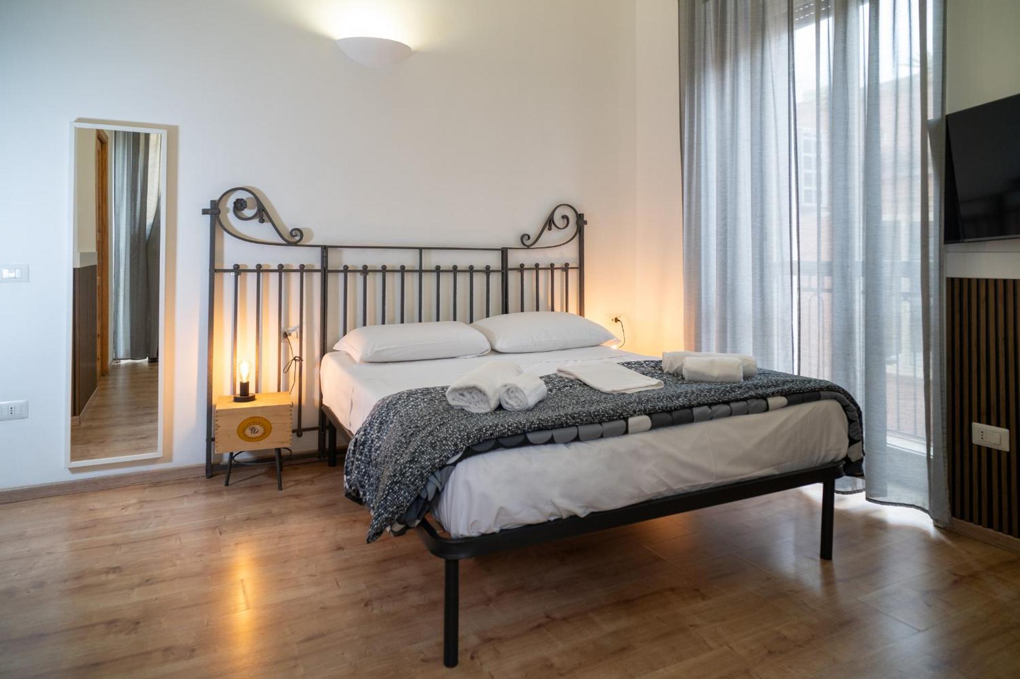 B&B Universita Neapol Zewnętrze zdjęcie