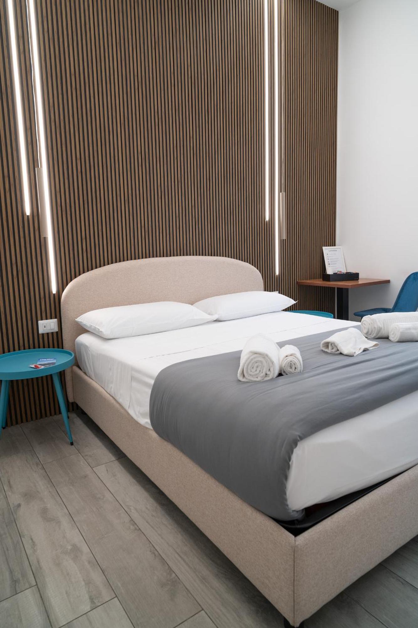 B&B Universita Neapol Zewnętrze zdjęcie
