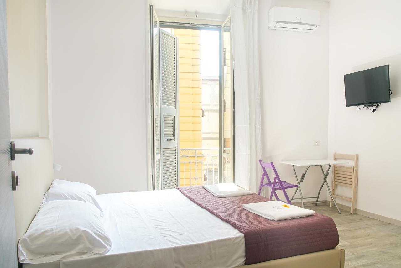 B&B Universita Neapol Zewnętrze zdjęcie